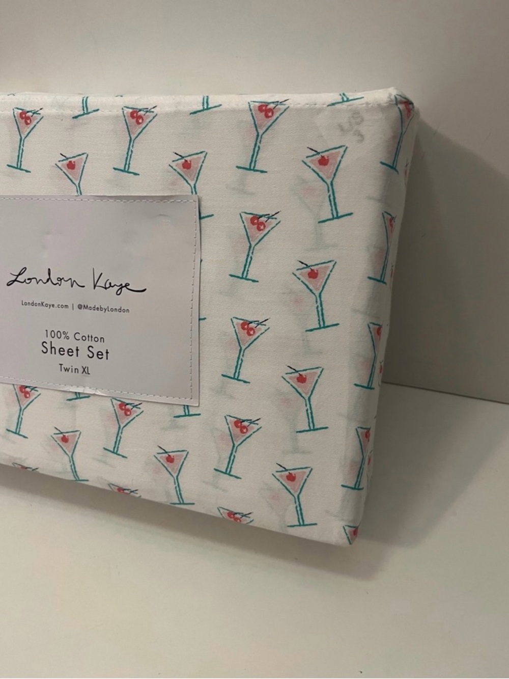 London Kaye Twin XL Size Cotton Sheet Set Martini Glasses Print White Pink Green - Picture 5 of 12